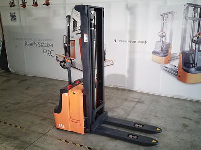 XEB 1,500kg Electric Lift Stacker
